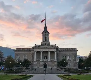 funcionamento no fim de ano em Lafaiete