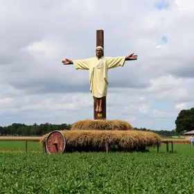Jeferson da Cruz conquista título da 66ª Festa da Colheita em Entre Rios de Minas